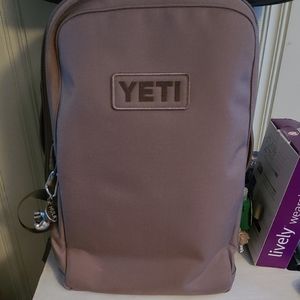 Yeti tocayo backpack